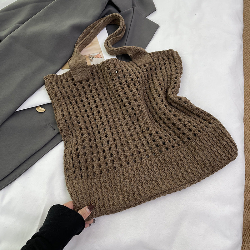 Handknitted shoulder Bag