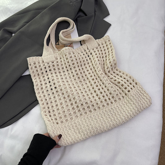 Handknitted shoulder Bag