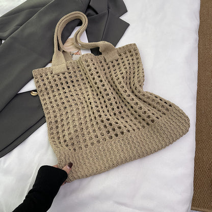 Handknitted shoulder Bag